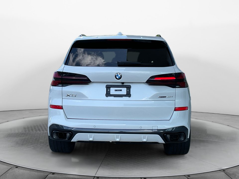 Used 2026 BMW X5 sDrive40i w/ M Sport Package RWD image 6