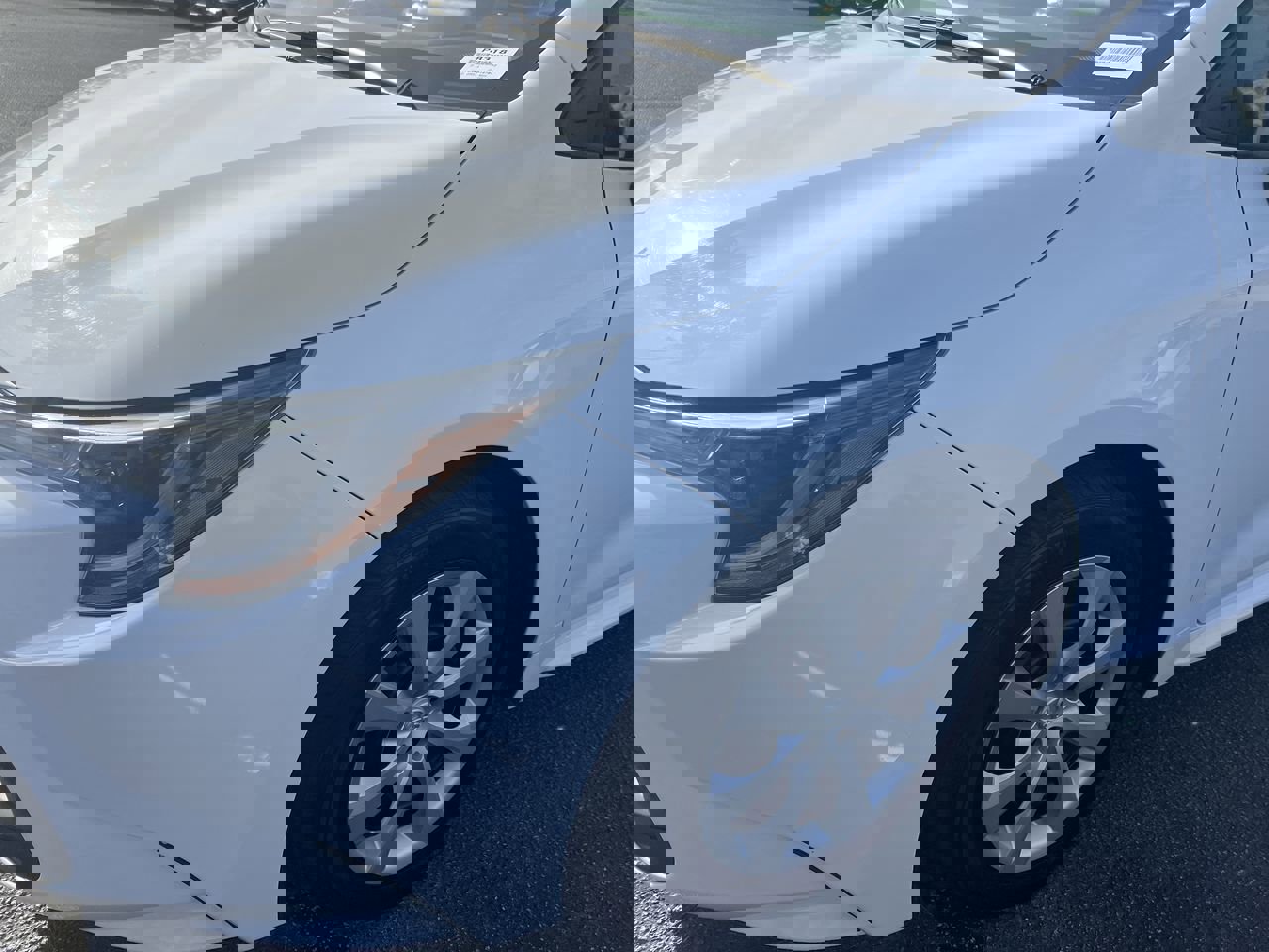 Used 2024 Toyota Corolla LE image 6