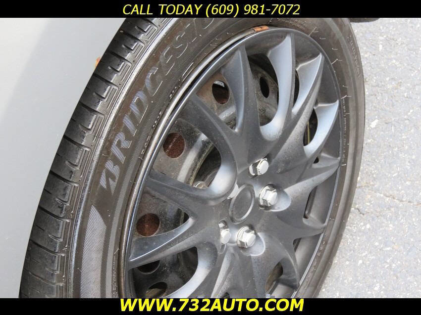 Used 2010 Nissan Sentra 2.0 S FWD image 23