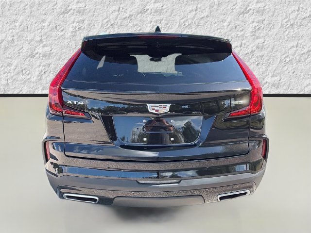 Used 2024 Cadillac XT4 Premium Luxury FWD image 4