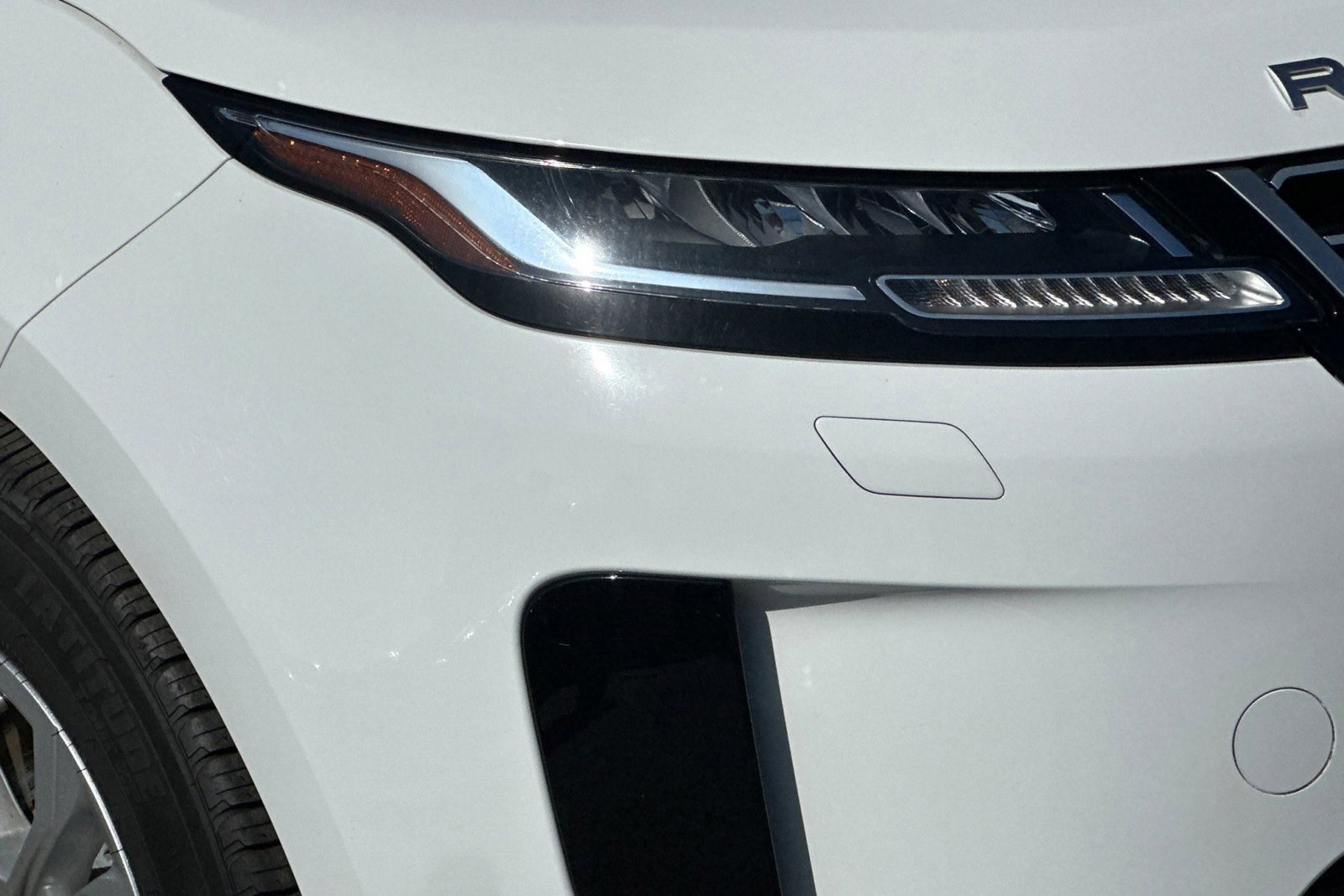 Used 2023 Land Rover Range Rover Evoque S image 12