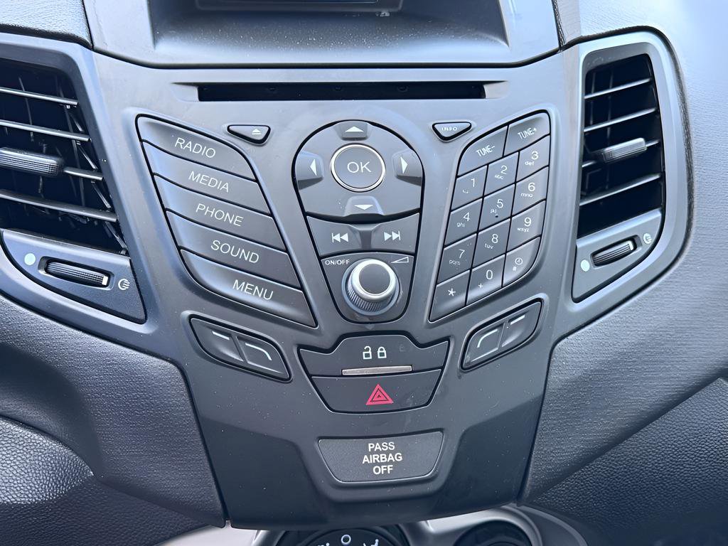 Used 2019 Ford Fiesta SE image 31