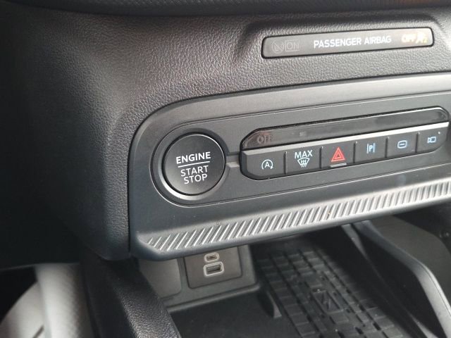 Used 2025 Ford Bronco Sport Badlands image 46