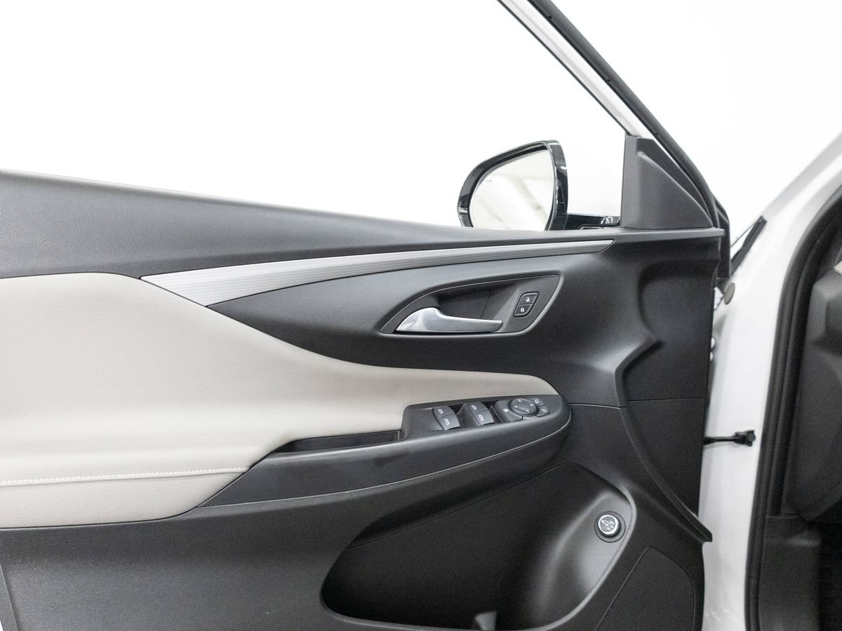 Used 2024 Buick Envista Avenir FWD image 23