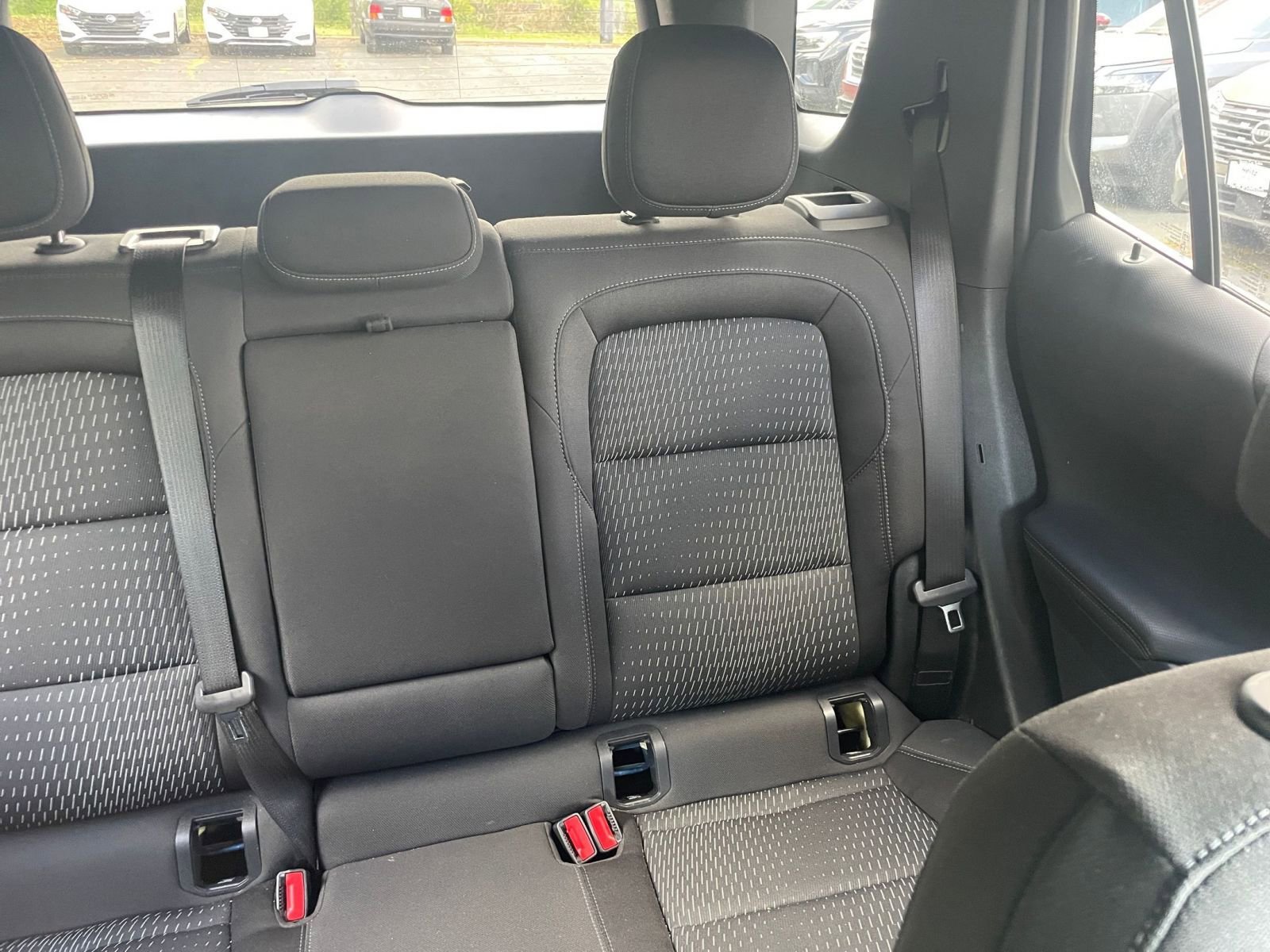 Used 2025 Chevrolet Equinox LT FWD image 38