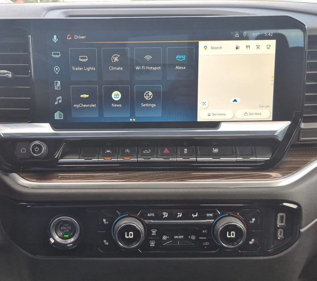 Used 2024 Chevrolet Silverado 1500 LT AWD/4WD image 86