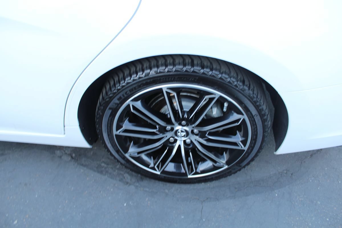 Used 2019 Toyota Avalon Touring w/ Advanced Safety Package FWD image 14
