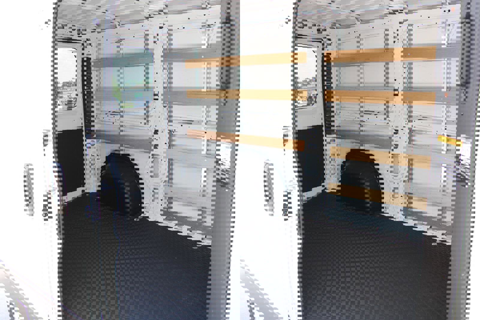 Used 2023 RAM ProMaster 2500 image 24