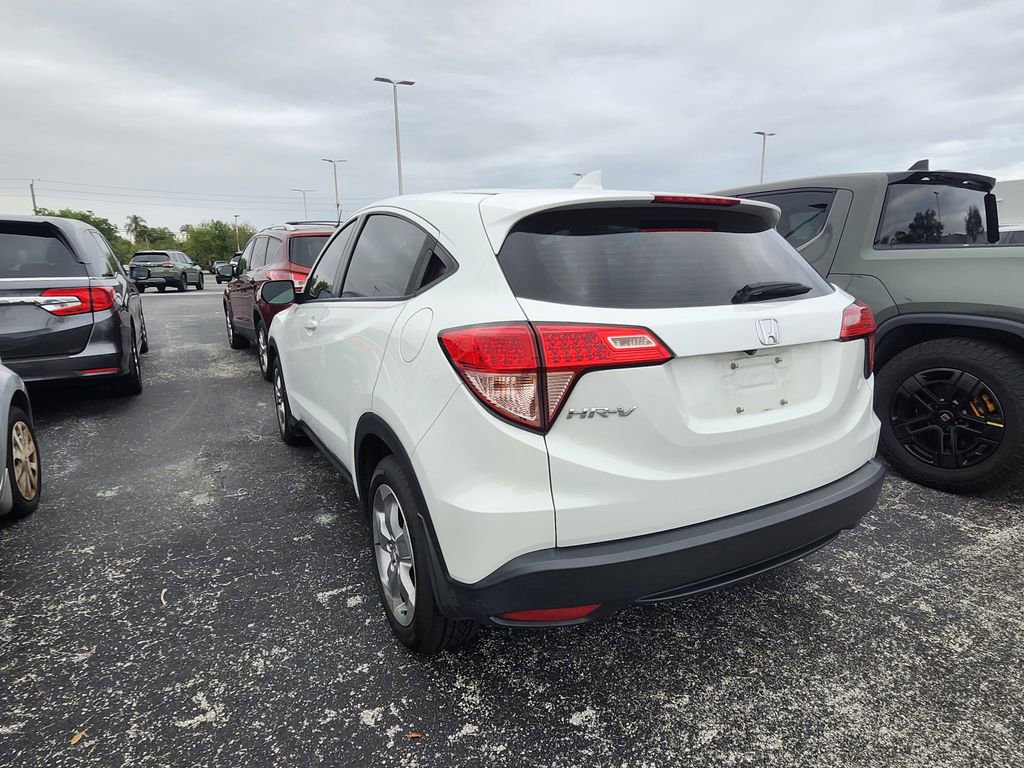 Used 2017 Honda HR-V LX image 5