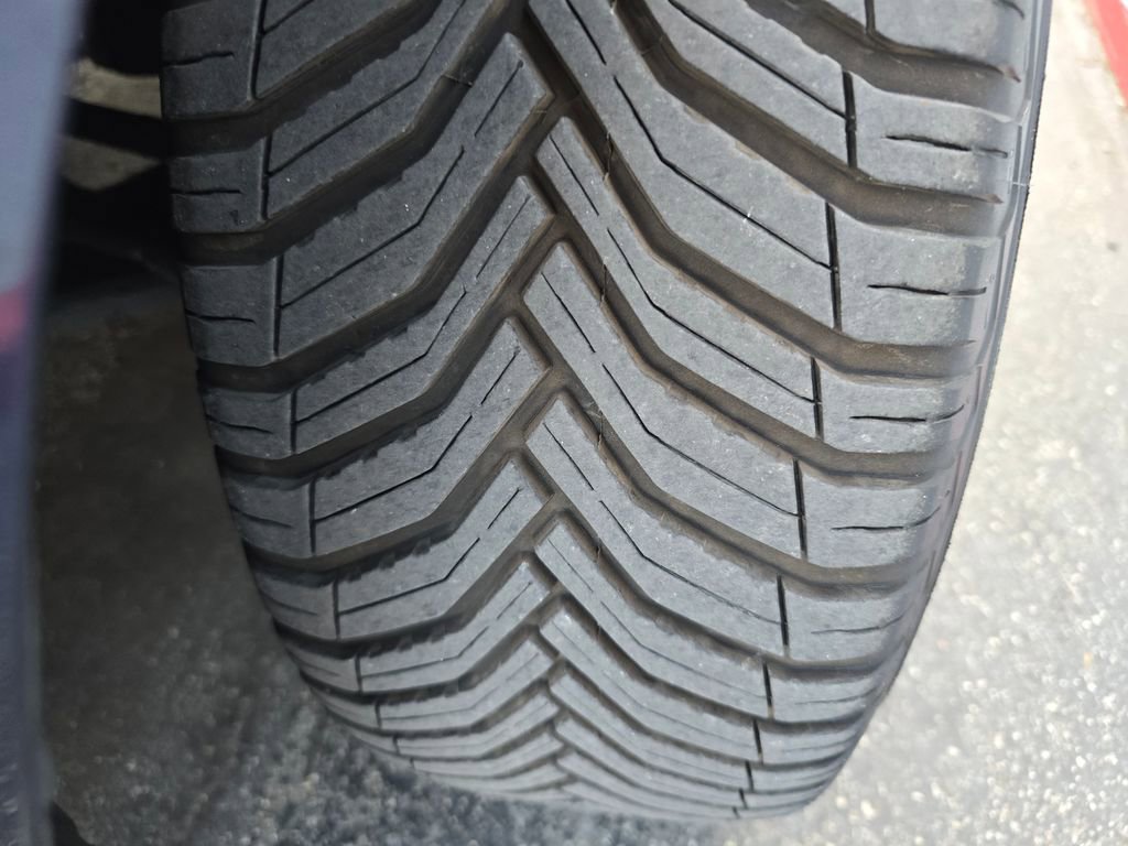 Used 2017 Toyota Camry LE image 22