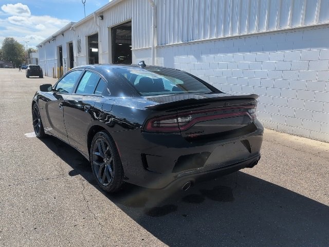 Used 2022 Dodge Charger R/T w/ Blacktop Package image 5