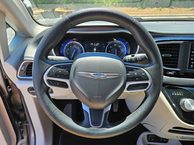 Used 2021 Chrysler Voyager Lxi FWD image 24