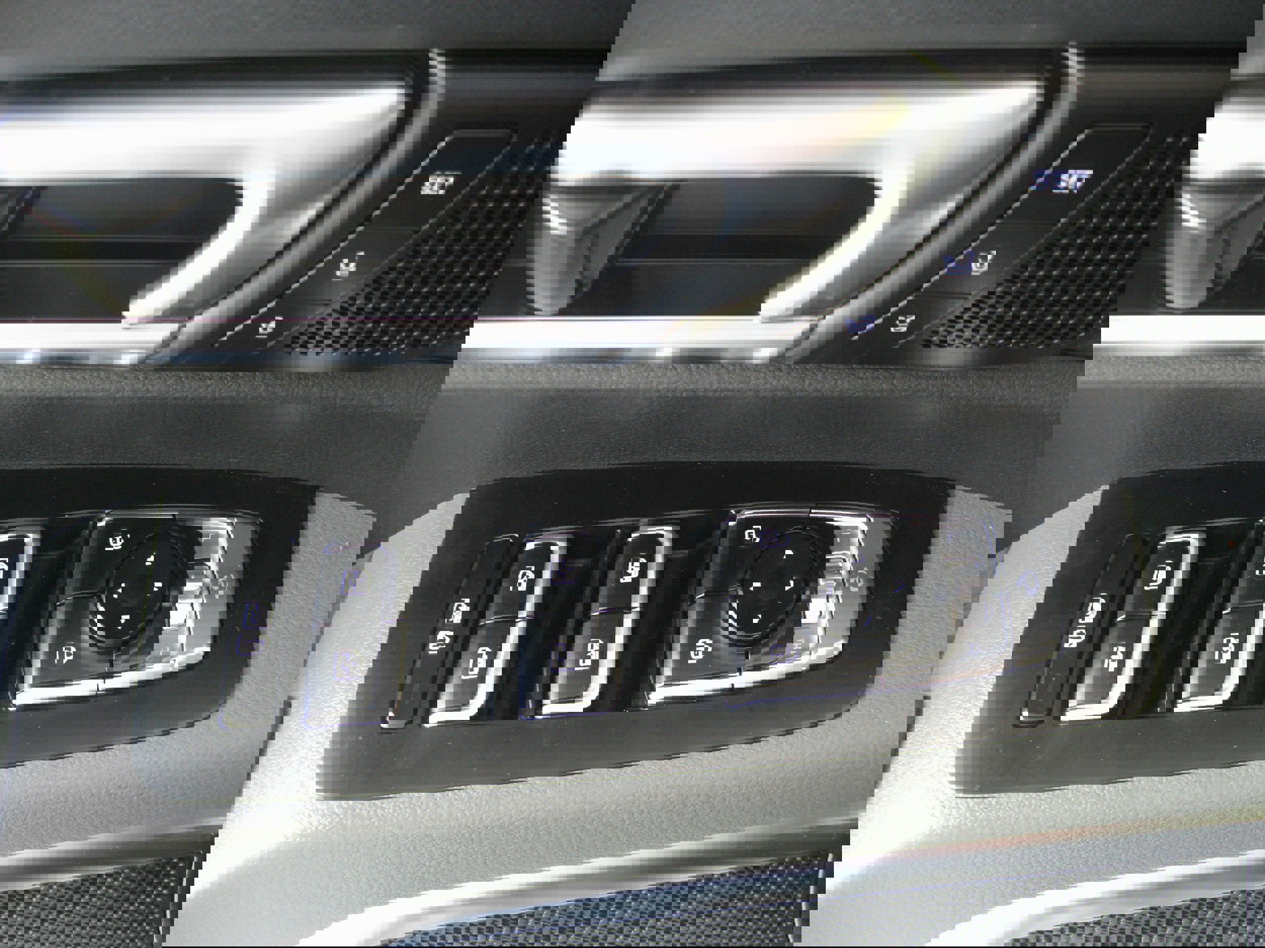 Used 2024 Kia Telluride SX X-Line image 12