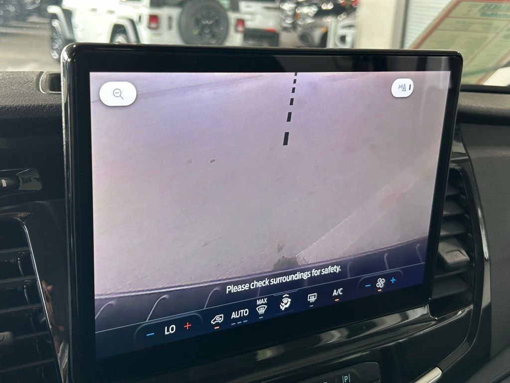 Used 2024 Ford Transit 350 XLT image 20