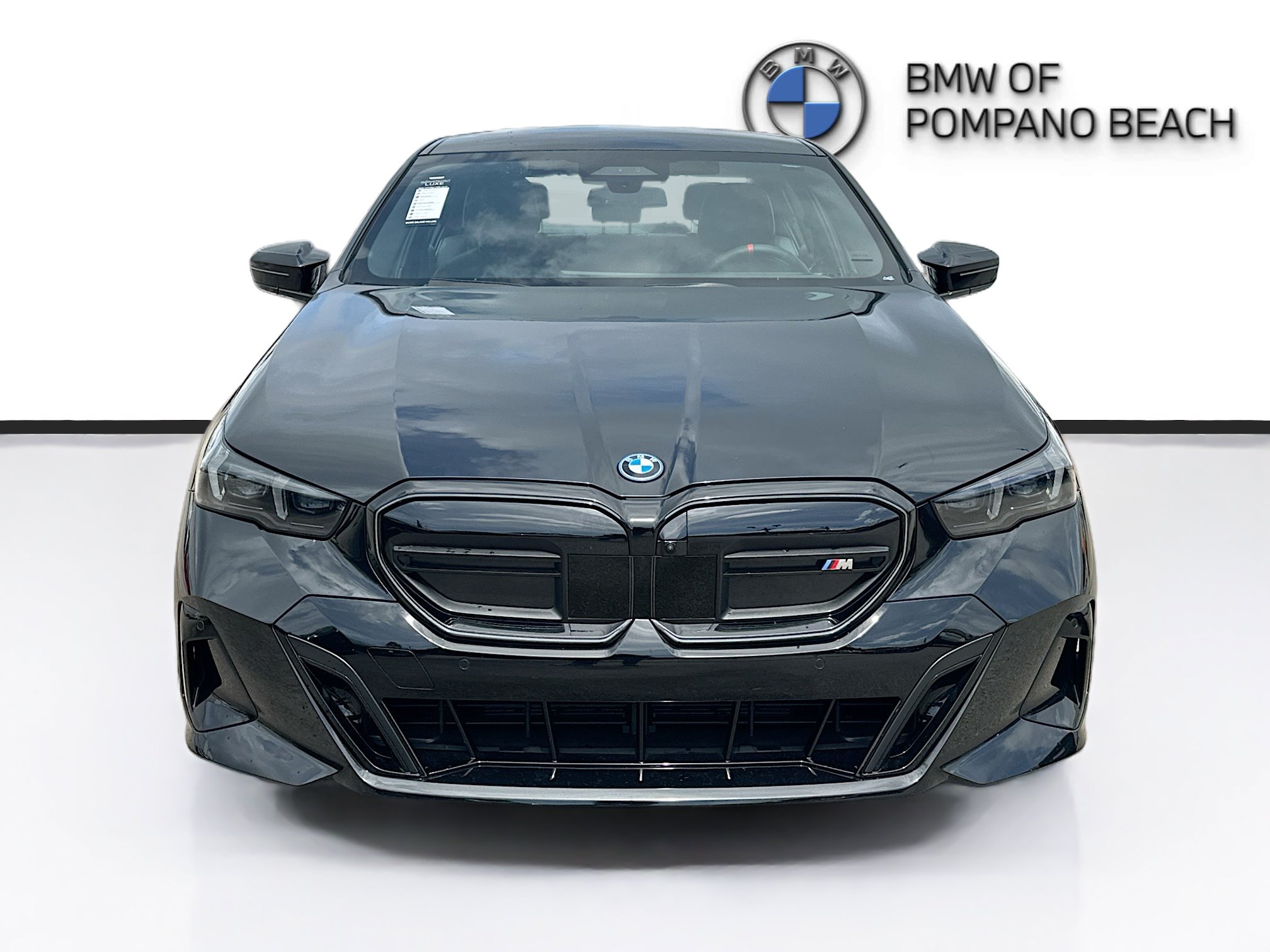 Used 2025 BMW i5 M60 w/ Executive Package AWD/4WD image 2