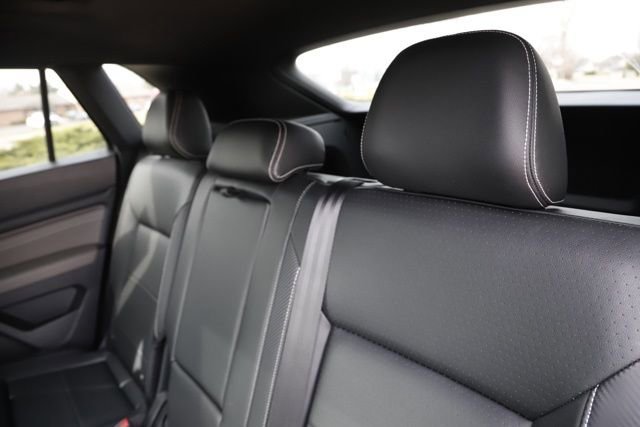 Used 2022 Volkswagen Atlas Cross Sport SE image 18