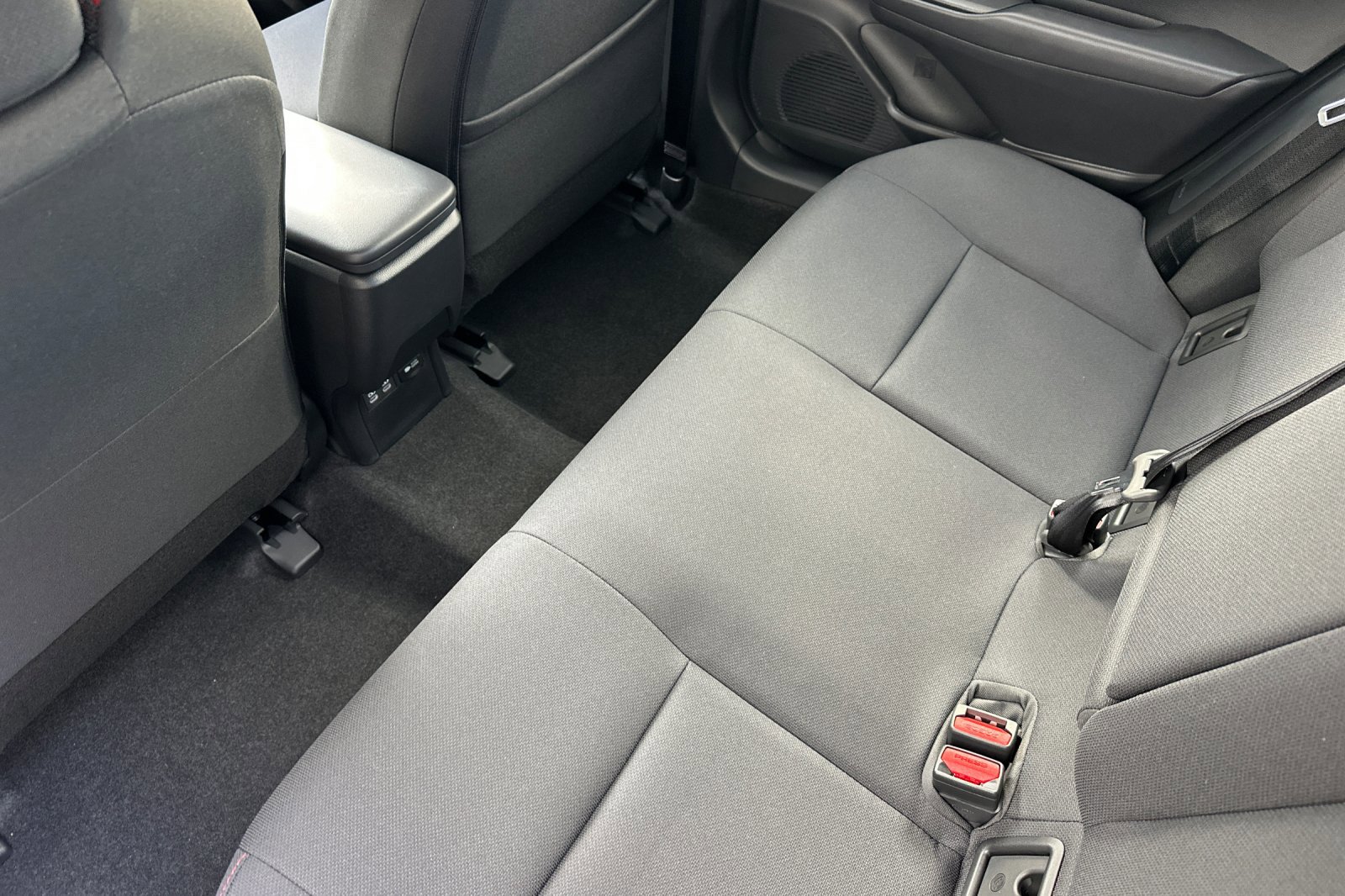 New 2026 Toyota Prius Plug-In Hybrid image 10