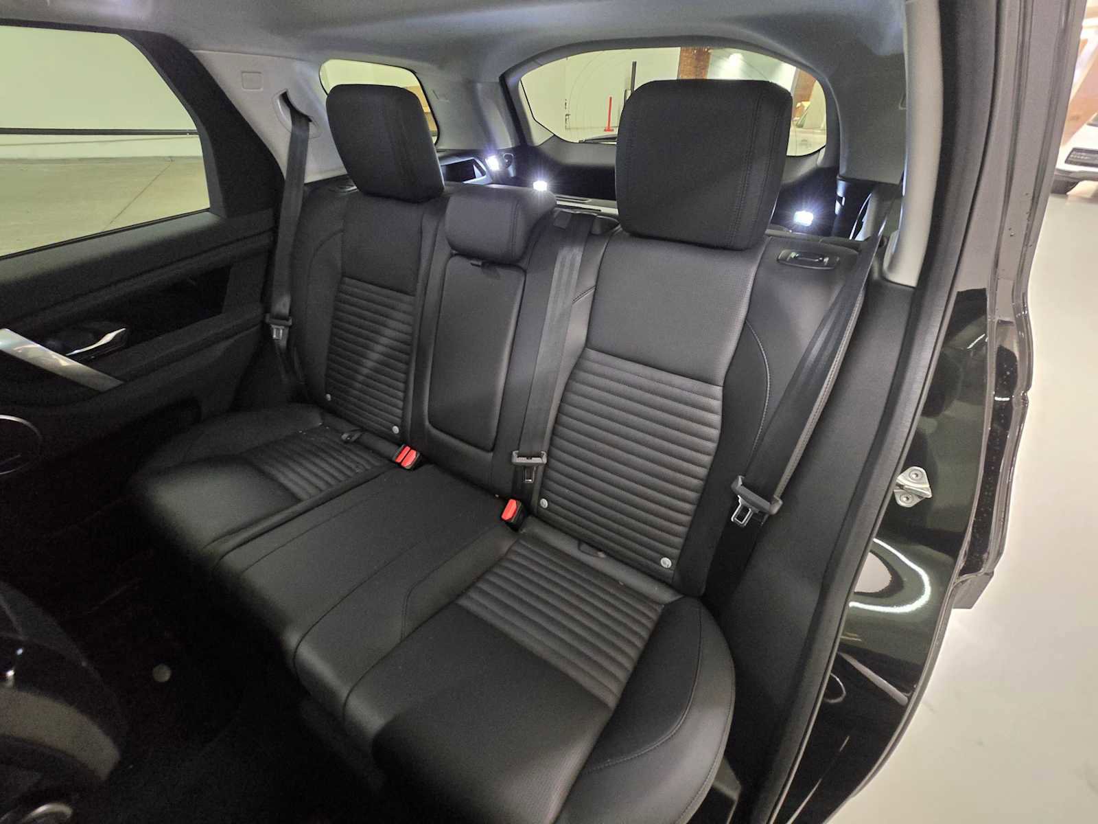 Used 2025 Land Rover Discovery Sport S AWD/4WD image 17