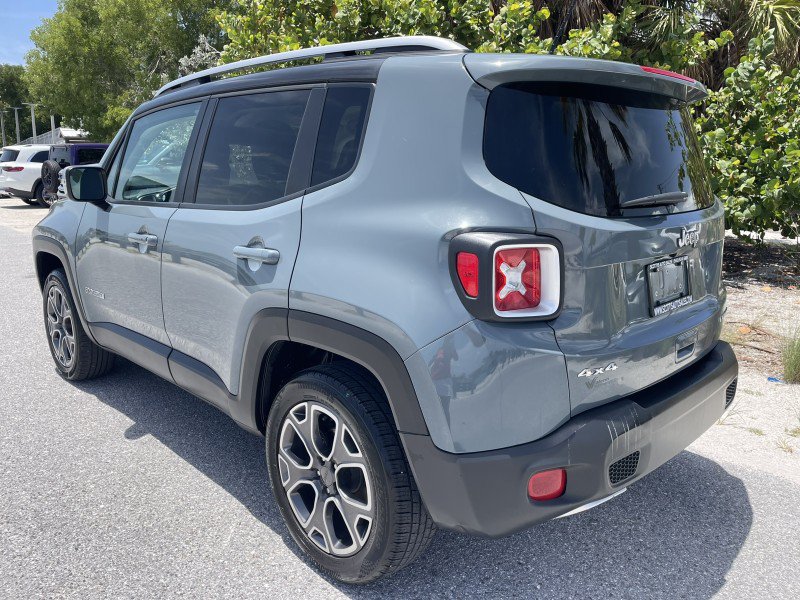 Used 2018 Jeep Renegade Limited w/ UConnect 8.4 Nav Group AWD/4WD image 5