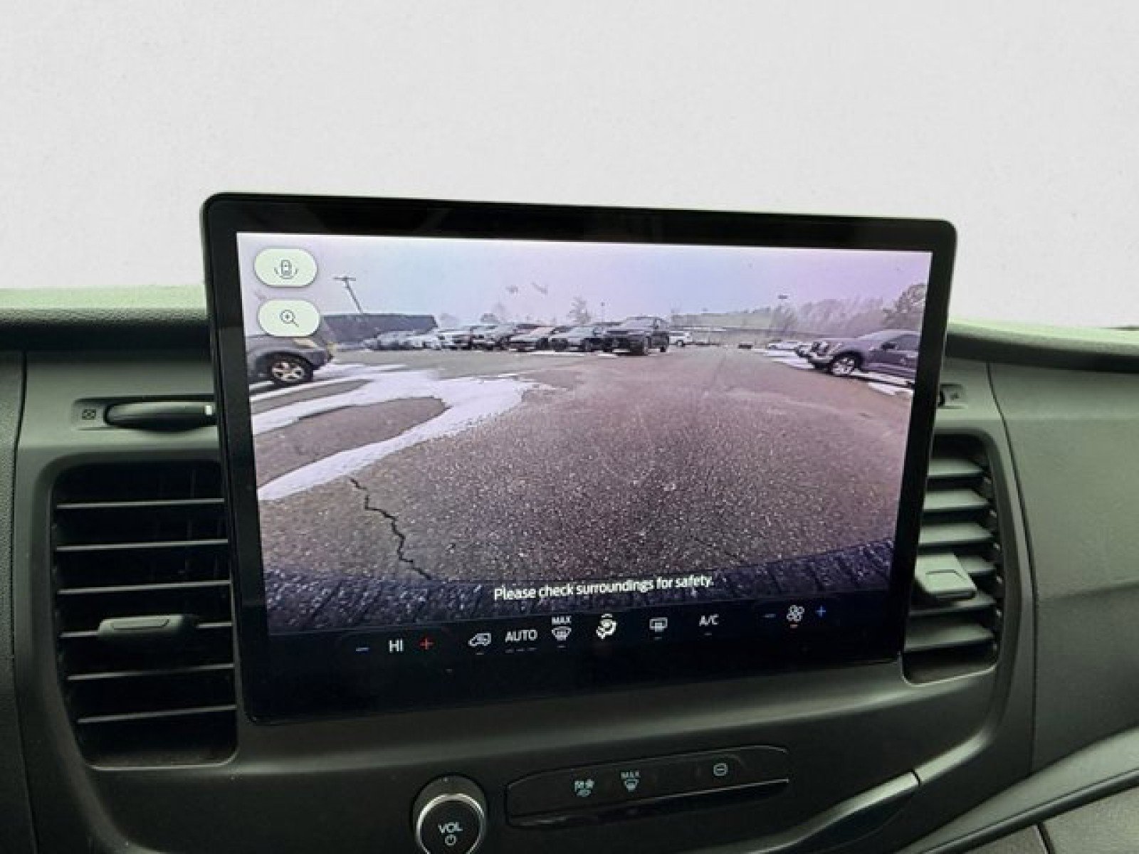 Used 2023 Ford E-Transit Low Roof image 15