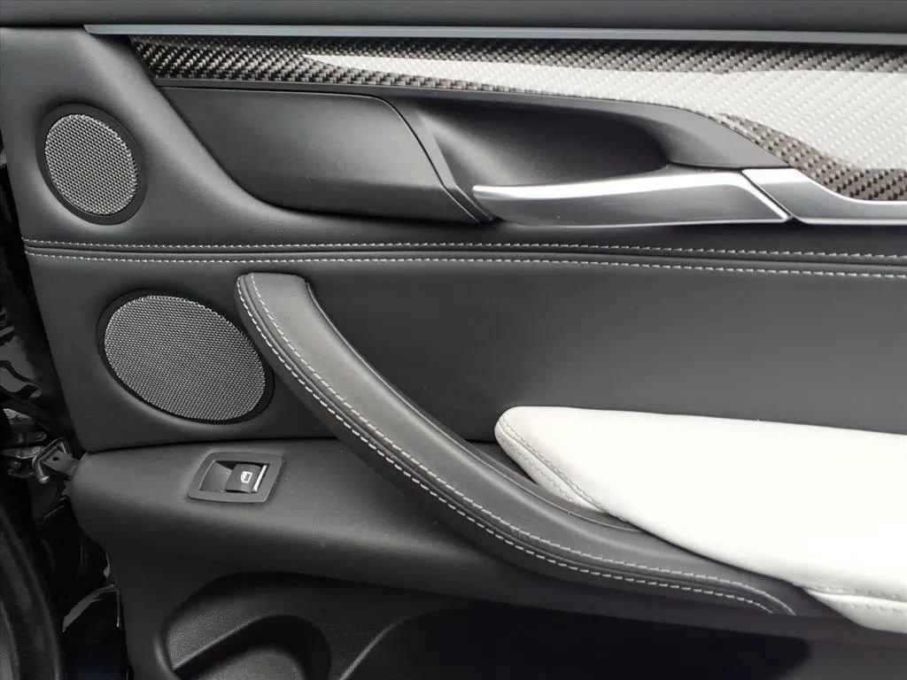 Used 2019 BMW X6 M image 15