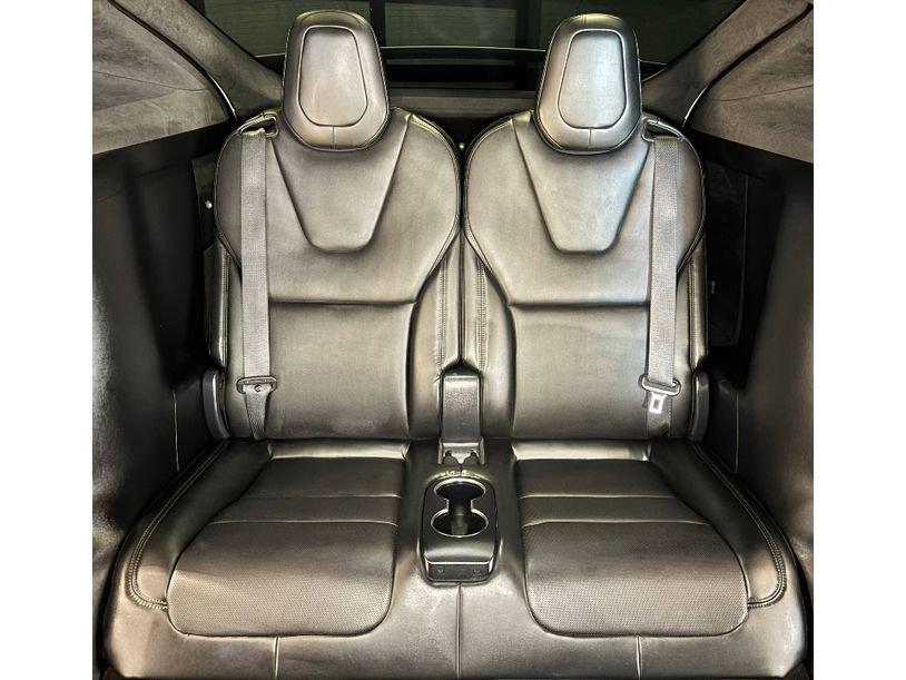Used 2024 Tesla Model X image 25