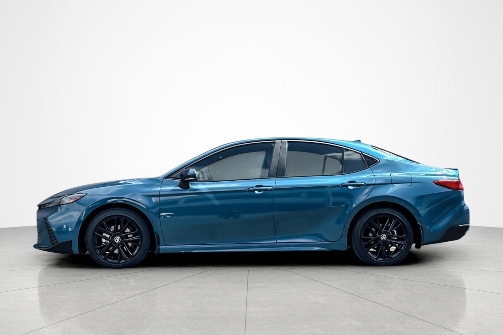 Certified 2026 Toyota Camry SE w/ Convenience Package FWD video 2