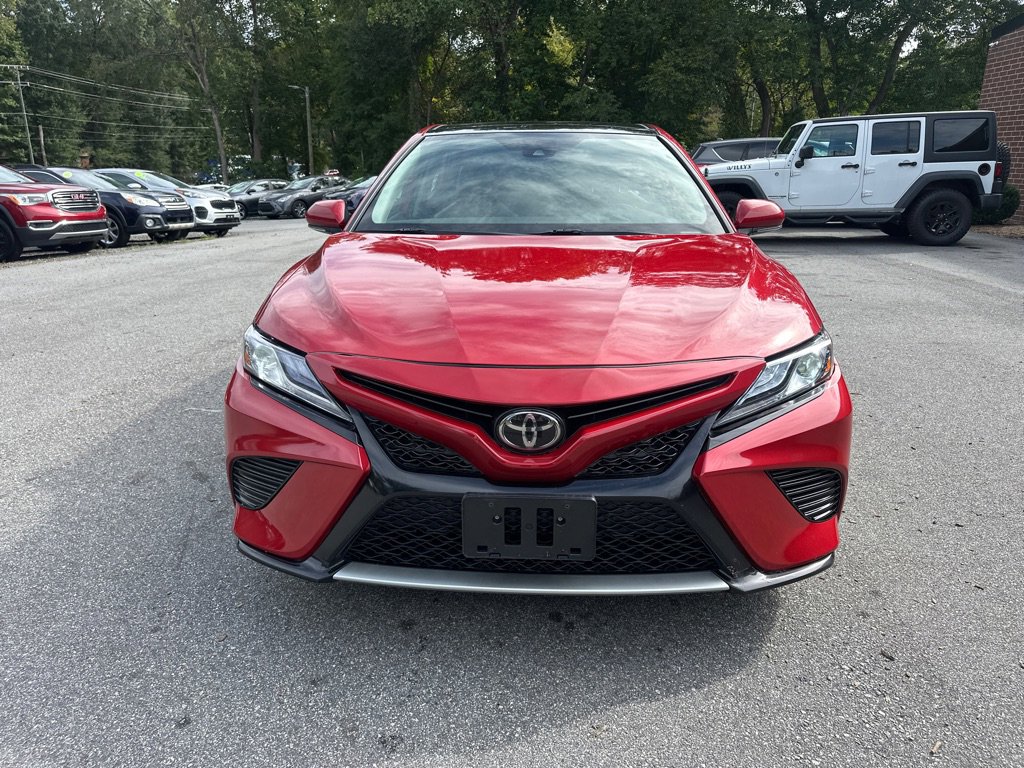 Used 2019 Toyota Camry XSE image 3