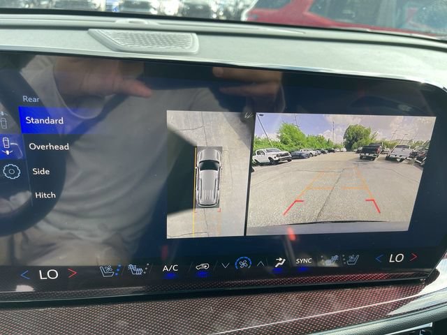 New 2026 Chevrolet Traverse RS w/ LPO, Floor Liner Package AWD/4WD image 17