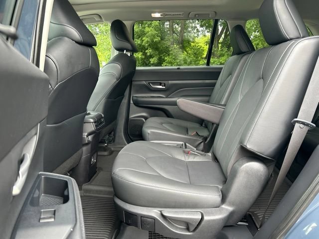 Certified 2024 Toyota Grand Highlander AWD Hybrid image 29
