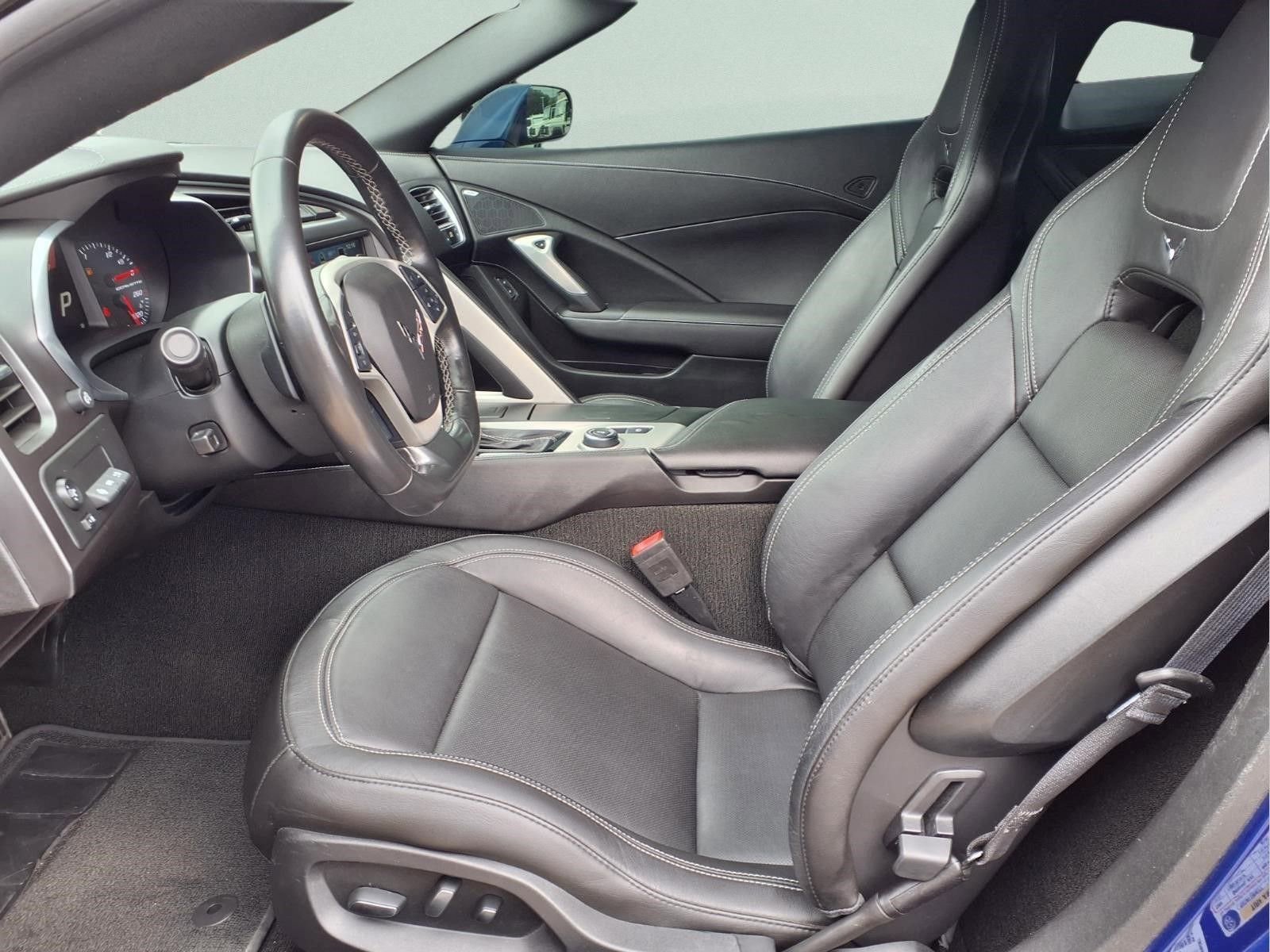 Used 2018 Chevrolet Corvette Grand Sport RWD image 12