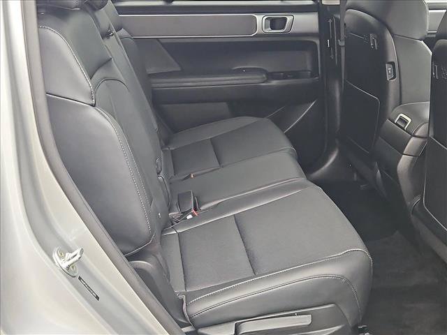 Used 2026 Hyundai Santa Fe SEL FWD image 18