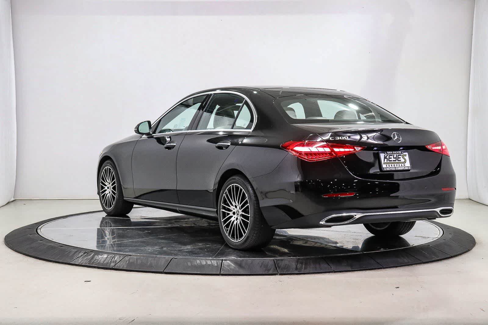 Used 2024 Mercedes-Benz C 300 Sedan image 2