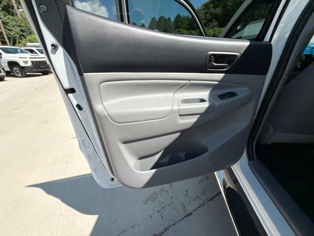 Used 2015 Toyota Tacoma PreRunner w/ SR5 Package RWD image 71