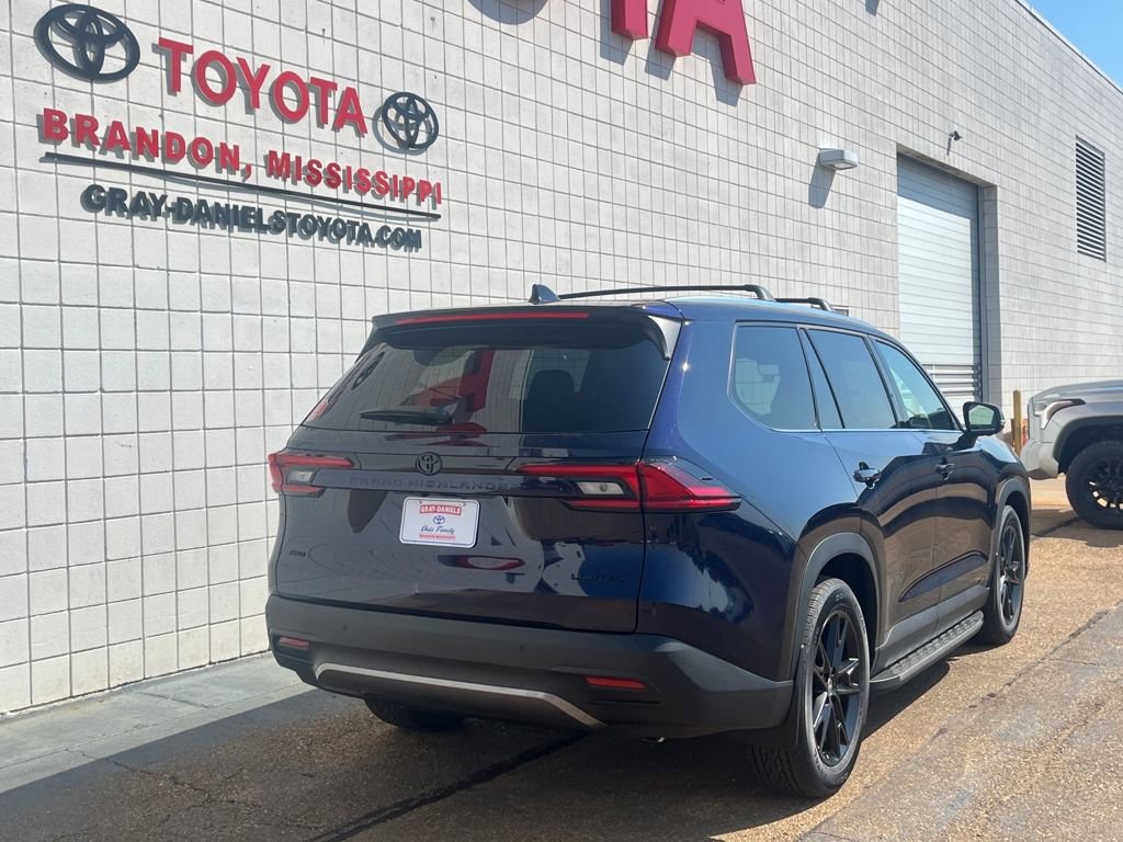 New 2026 Toyota Grand Highlander Limited image 4