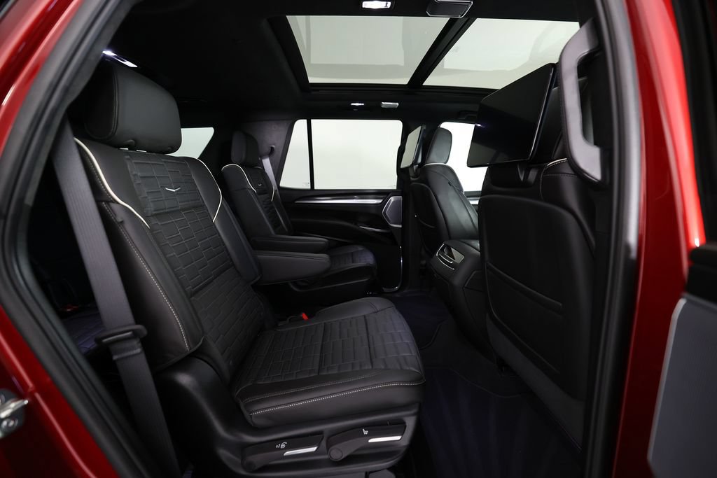 Used 2026 Cadillac Escalade V AWD/4WD image 11