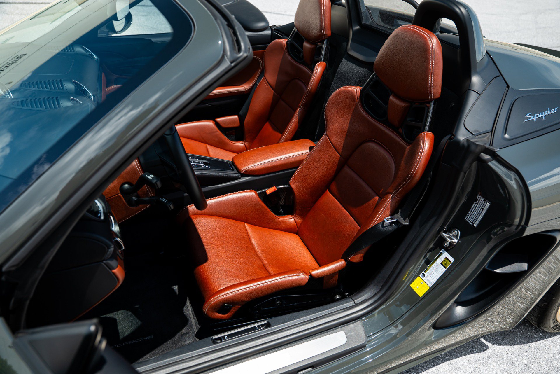 Used 2023 Porsche 718 Boxster Spyder RWD image 7