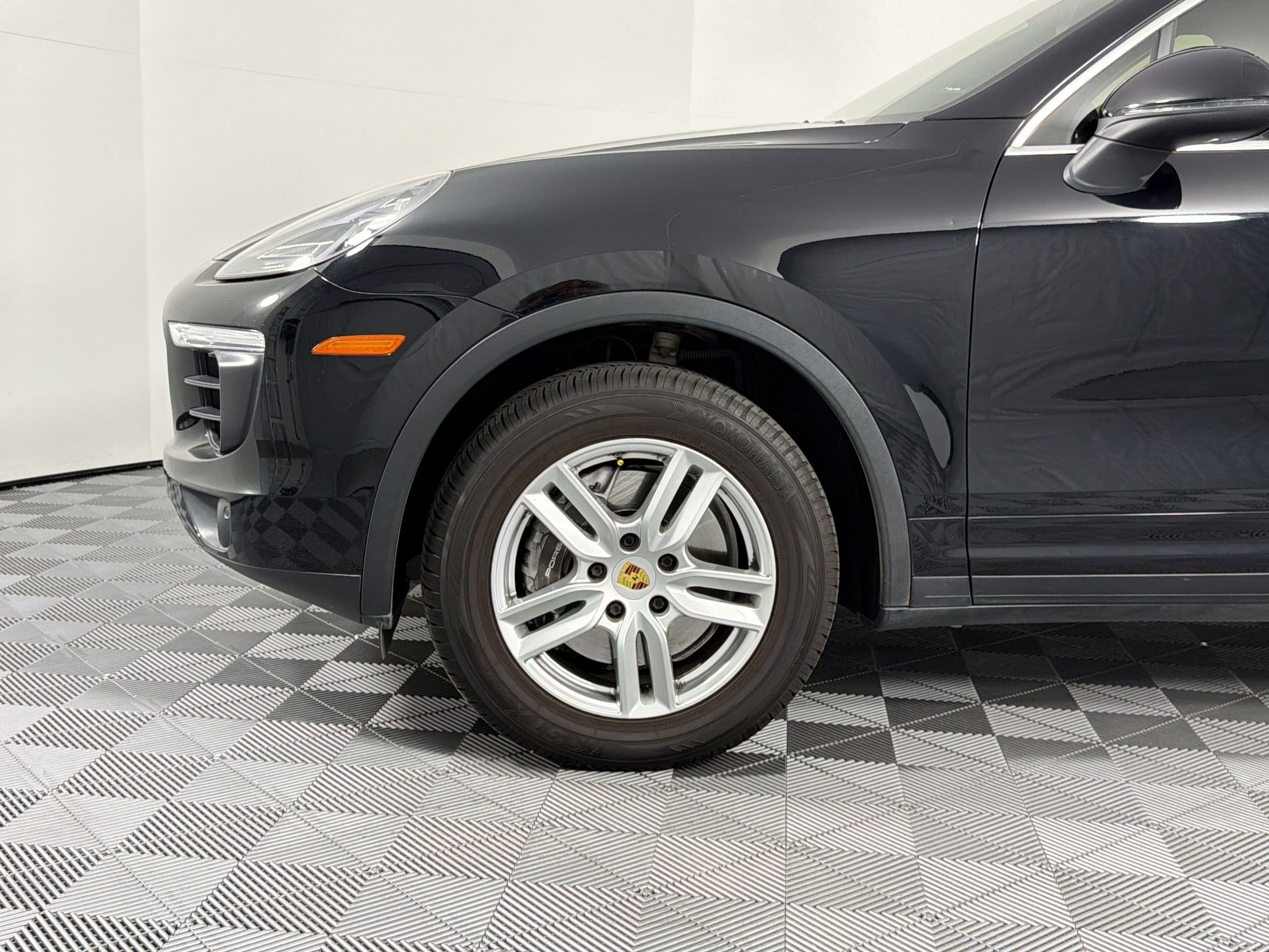 Used 2016 Porsche Cayenne image 7