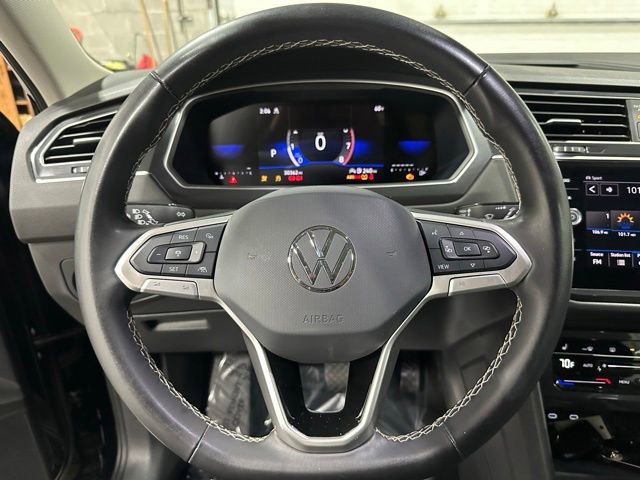 Certified 2024 Volkswagen Tiguan SE AWD/4WD image 18