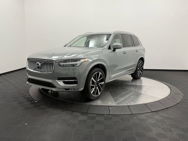 Certified 2025 Volvo XC90 B6 Plus image 3
