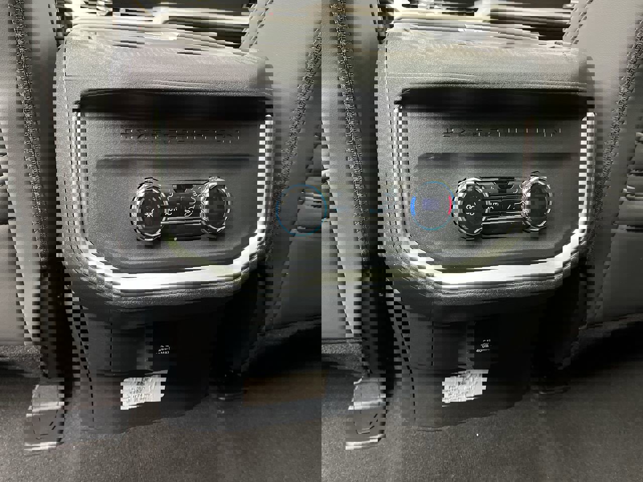 Certified 2025 Ford Expedition Max Active image 16