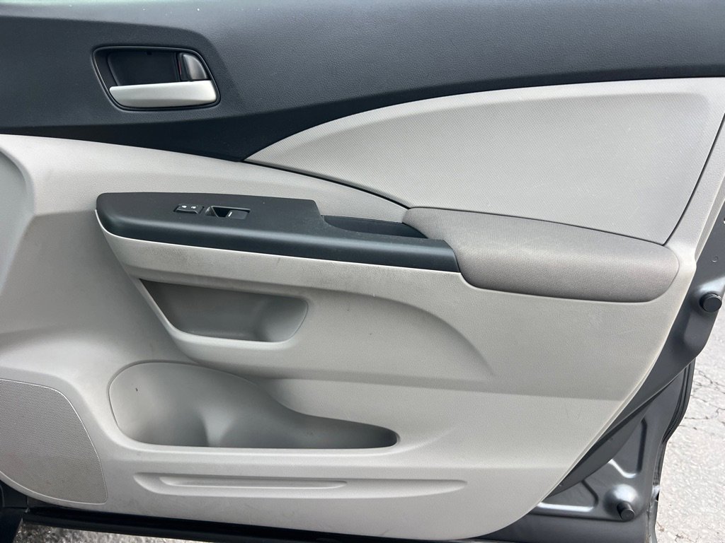 Used 2013 Honda CR-V LX image 18