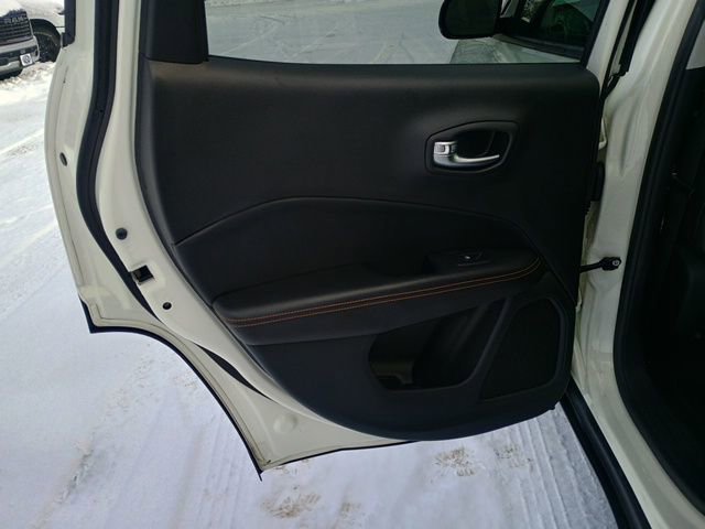 Used 2020 Jeep Compass Limited image 19