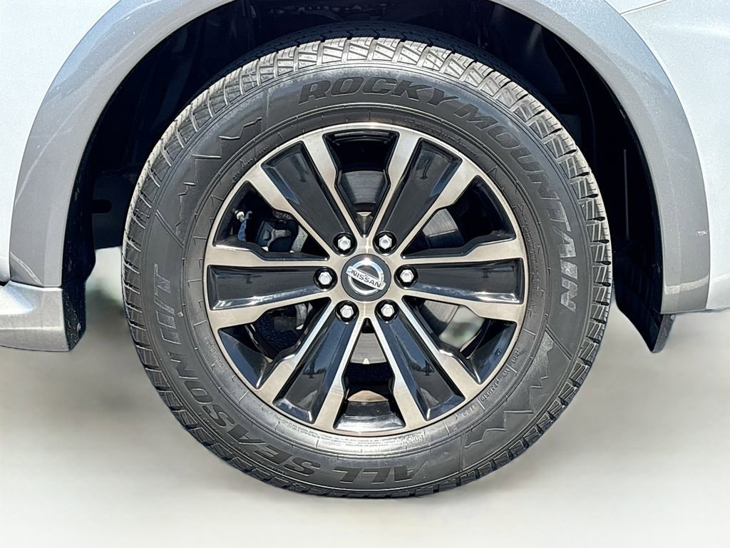 Used 2017 Nissan Armada Platinum image 33
