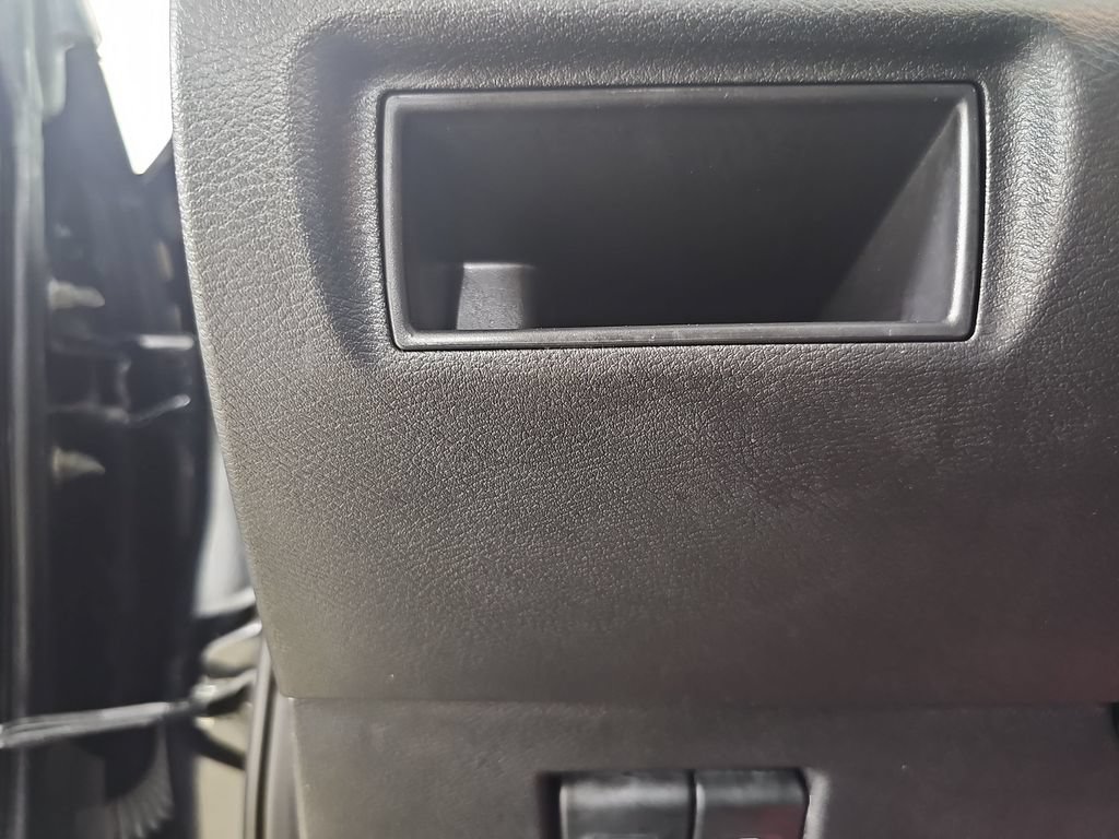 Used 2021 Nissan Versa SV FWD image 29
