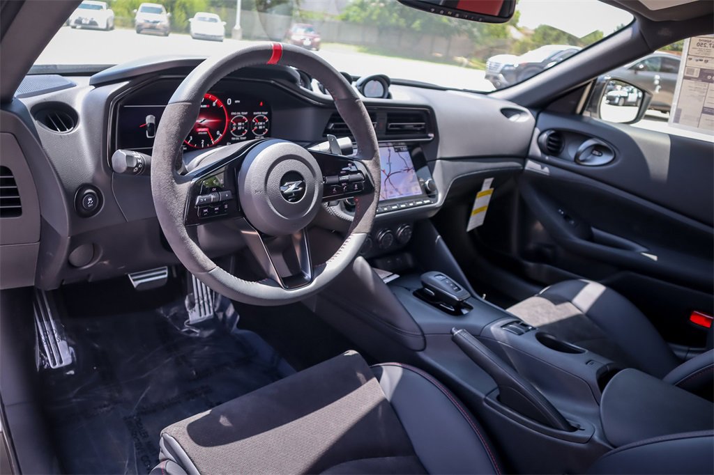 New 2025 Nissan Z NISMO w/ Floor Mat Package image 6