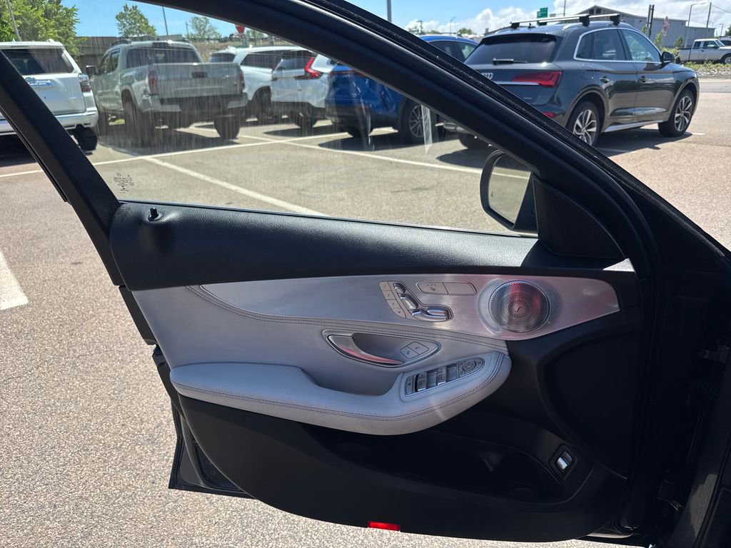 Used 2016 Mercedes-Benz C 300 4MATIC Sedan image 30