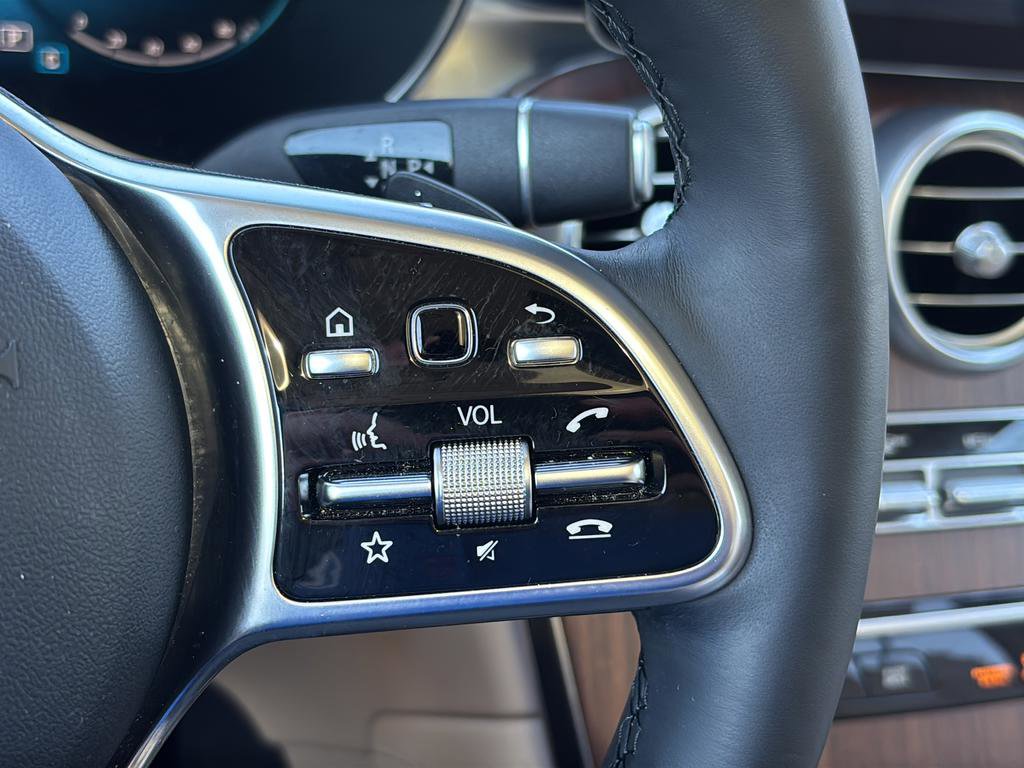 Used 2020 Mercedes-Benz GLC 300 4MATIC image 28