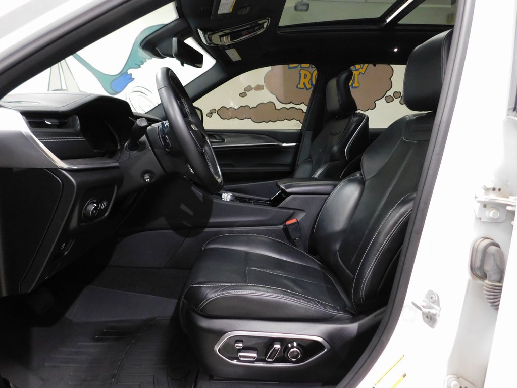 Used 2022 Jeep Grand Cherokee L Overland w/ Luxury Tech Group IV image 32