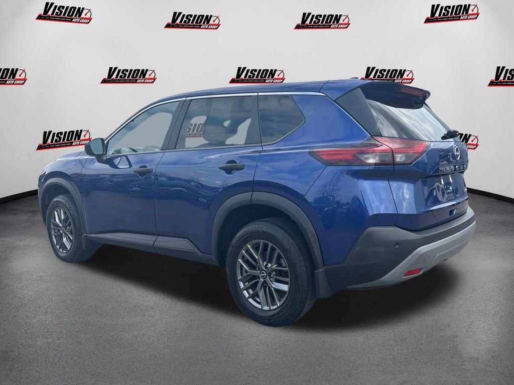 Used 2023 Nissan Rogue S image 7